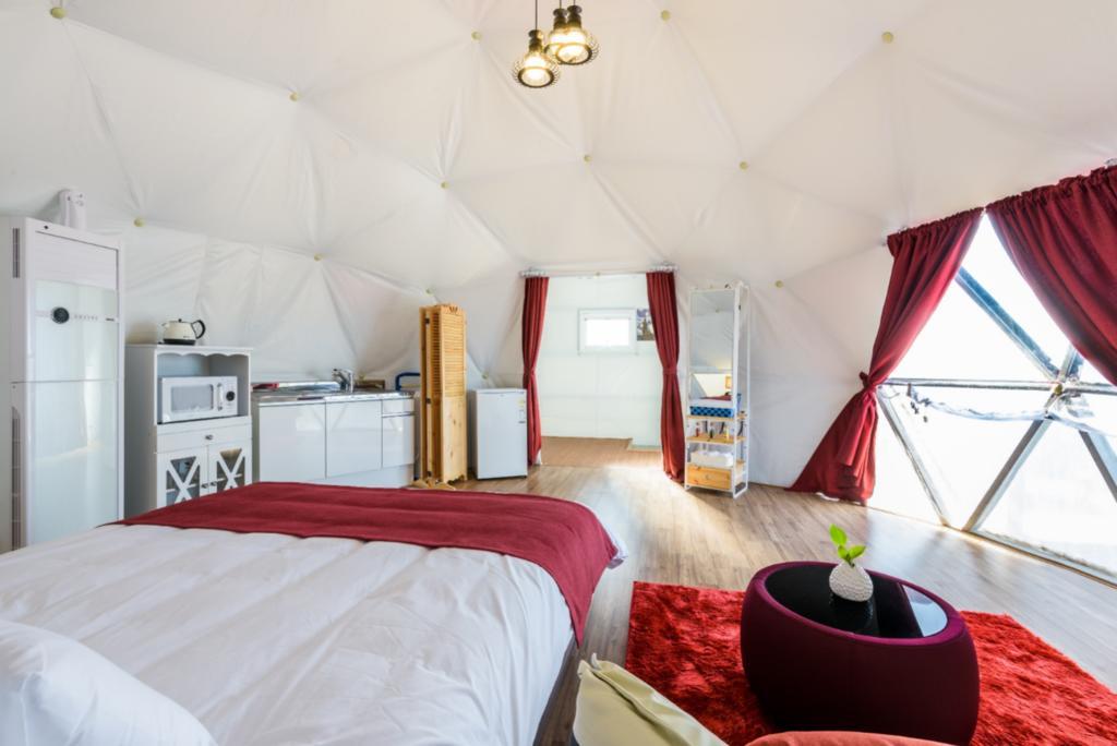Jeju Starlight Glamping Villa ภายนอก รูปภาพ