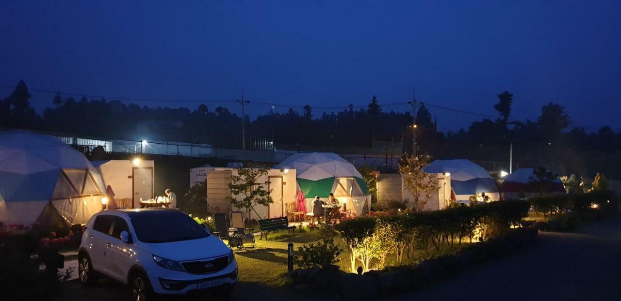Jeju Starlight Glamping Villa ภายนอก รูปภาพ